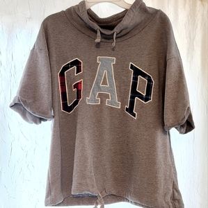 Sleeveless GAP sweatshirt